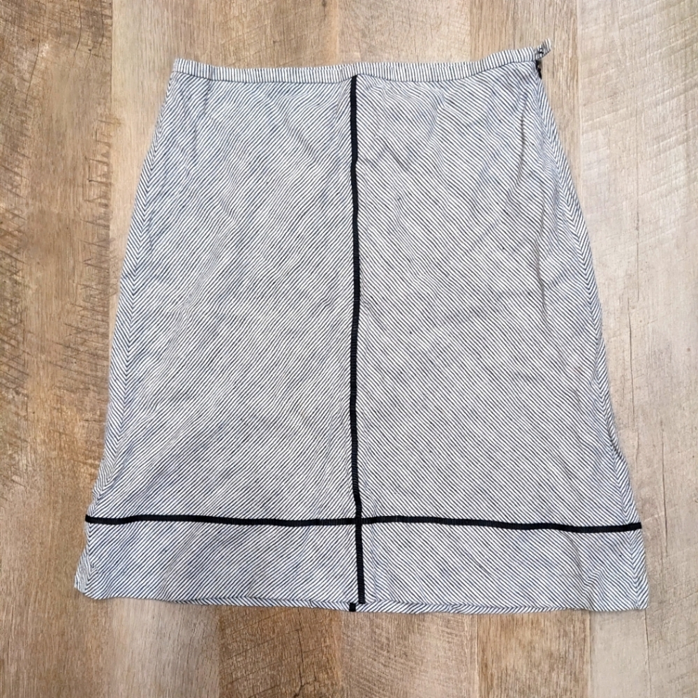 Ann Taylor Loft 100% linen Skirt Black and White size 6